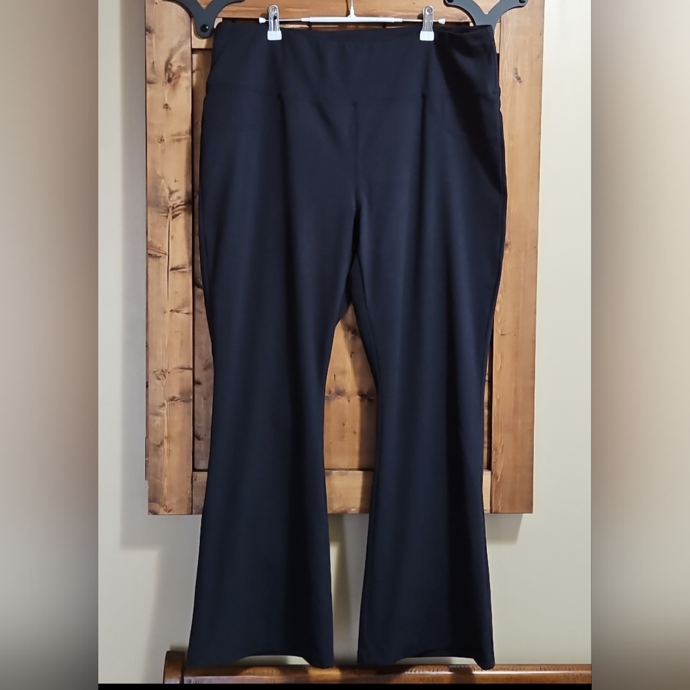 Halara Black DayStretch High Waisted Flare Yoga Leggings 2X